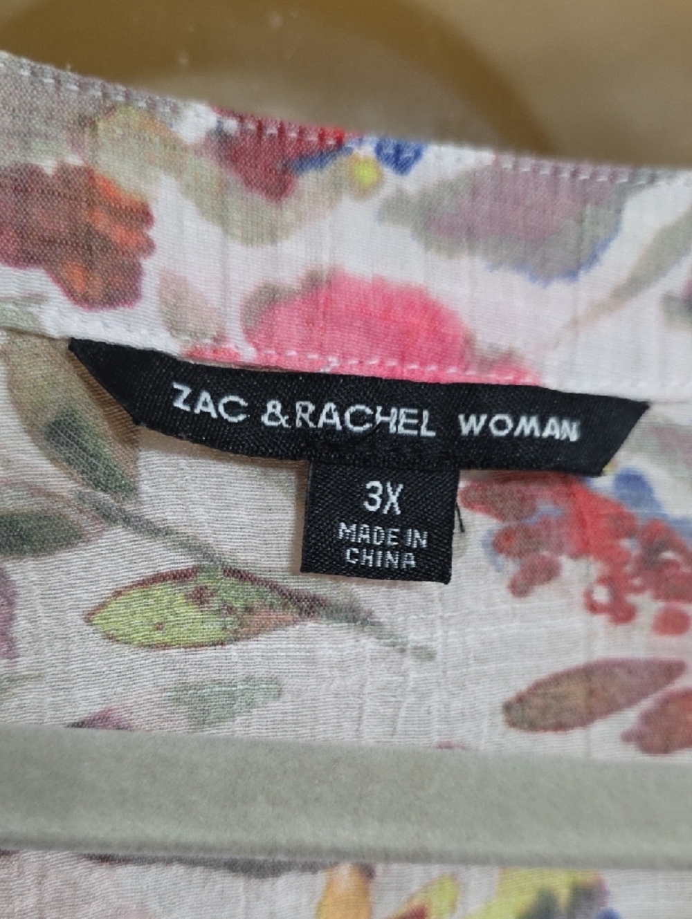 Zac And Rachael Woman Blouse Floral Button Up Lightweight Ruffle Accents 3X EUC - Picture 2 of 11